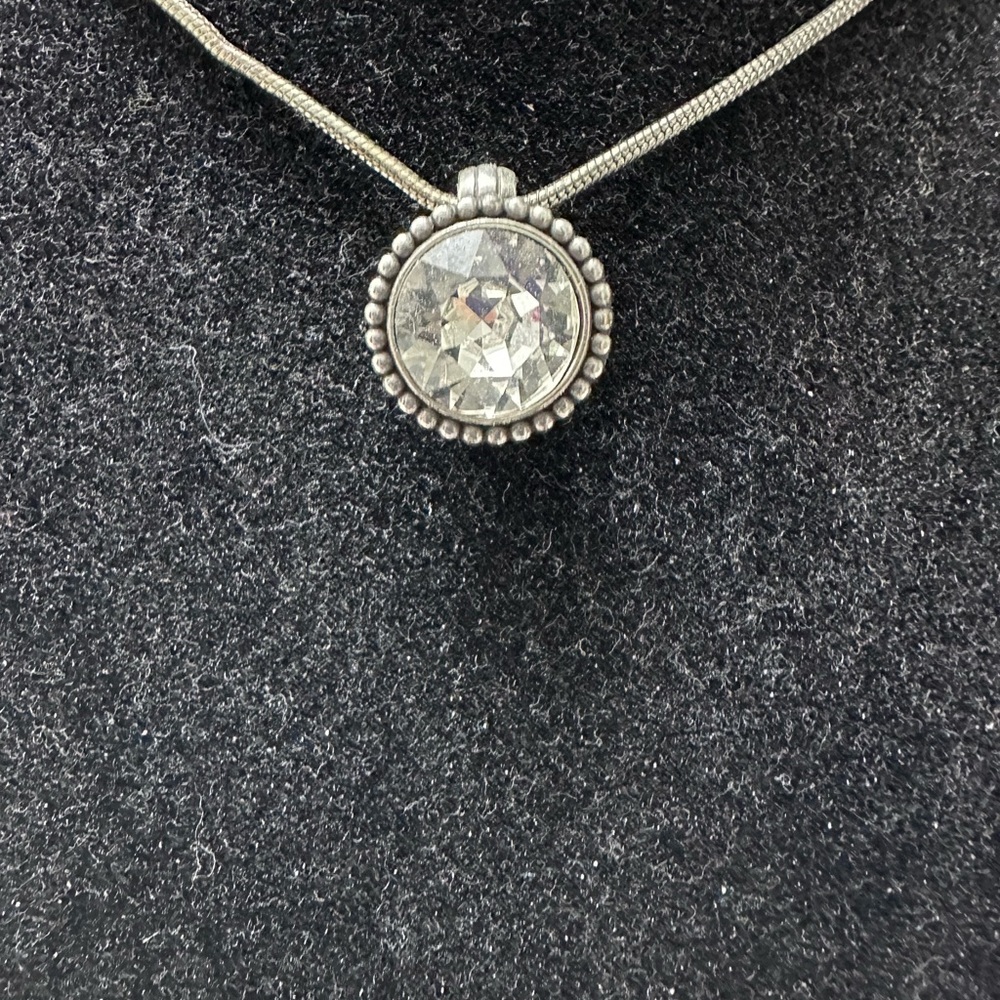 Brighton Silver Circle Pendant Necklace with earrings - Picture 2 of 6